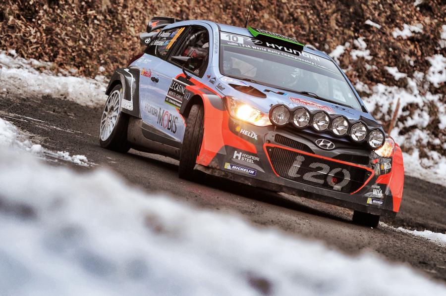  Hyundai i20 WRC 2016 года  (фото 4 из 16)